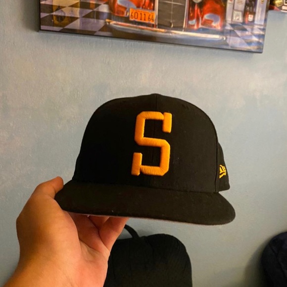 Steelers hat - Picture 1 of 3